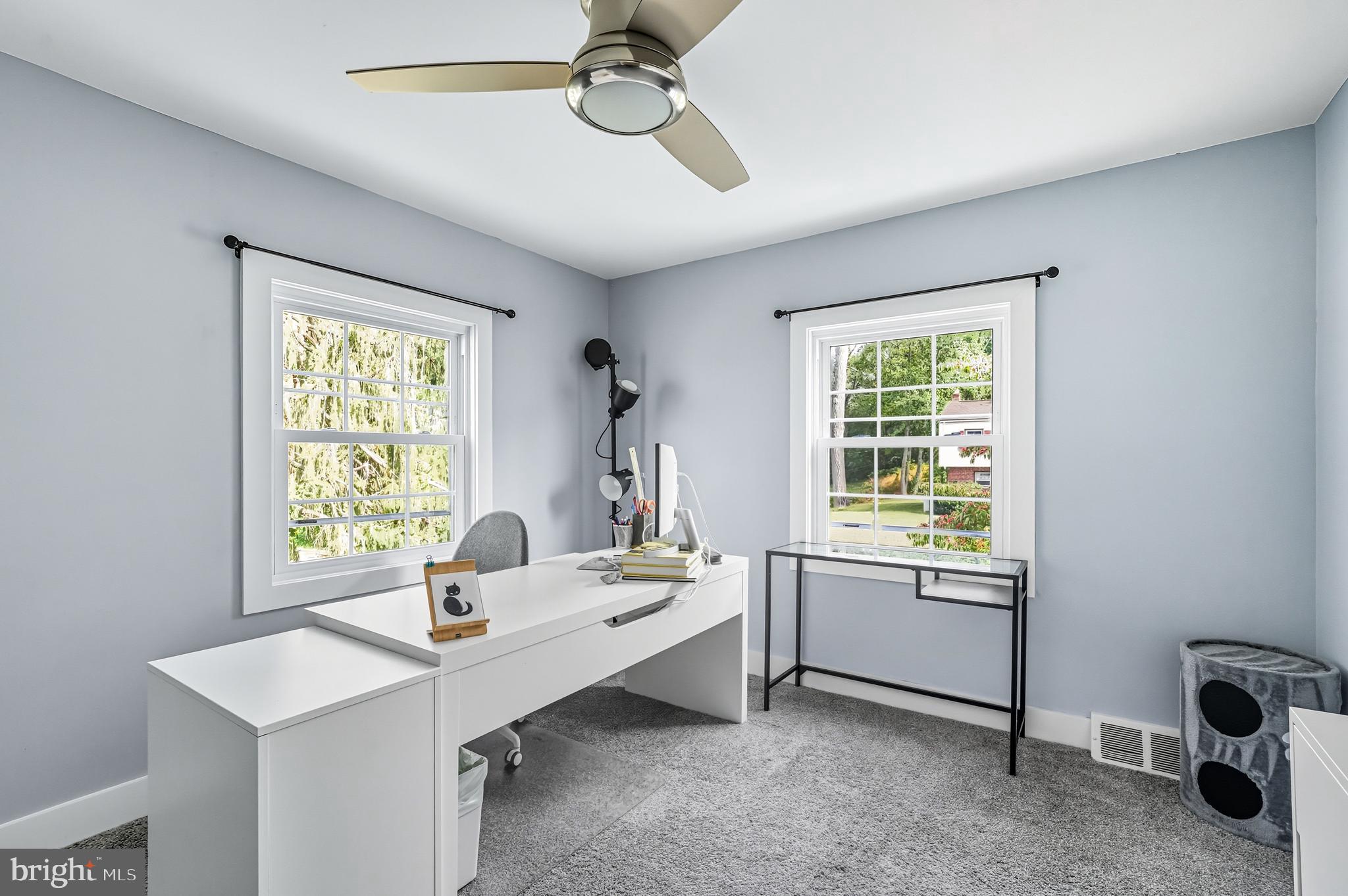 909 Glenroy Road Philadelphia, PA 19128 - Photo 4 of 16 2nd bedroom on 2nd floor