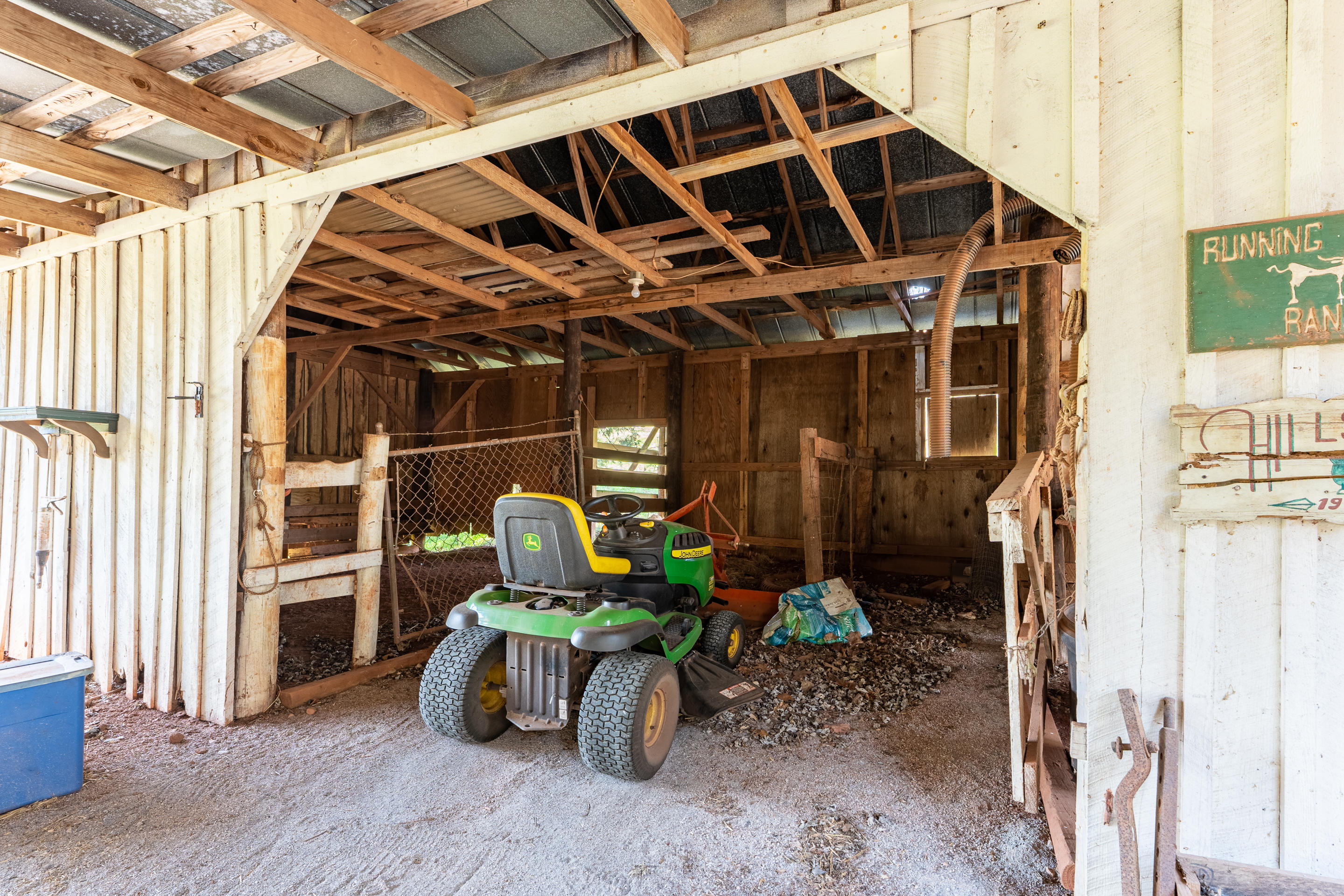410 Craighead Road Madisonville, TN 37354 - Photo 30 of 33 horse barn 2