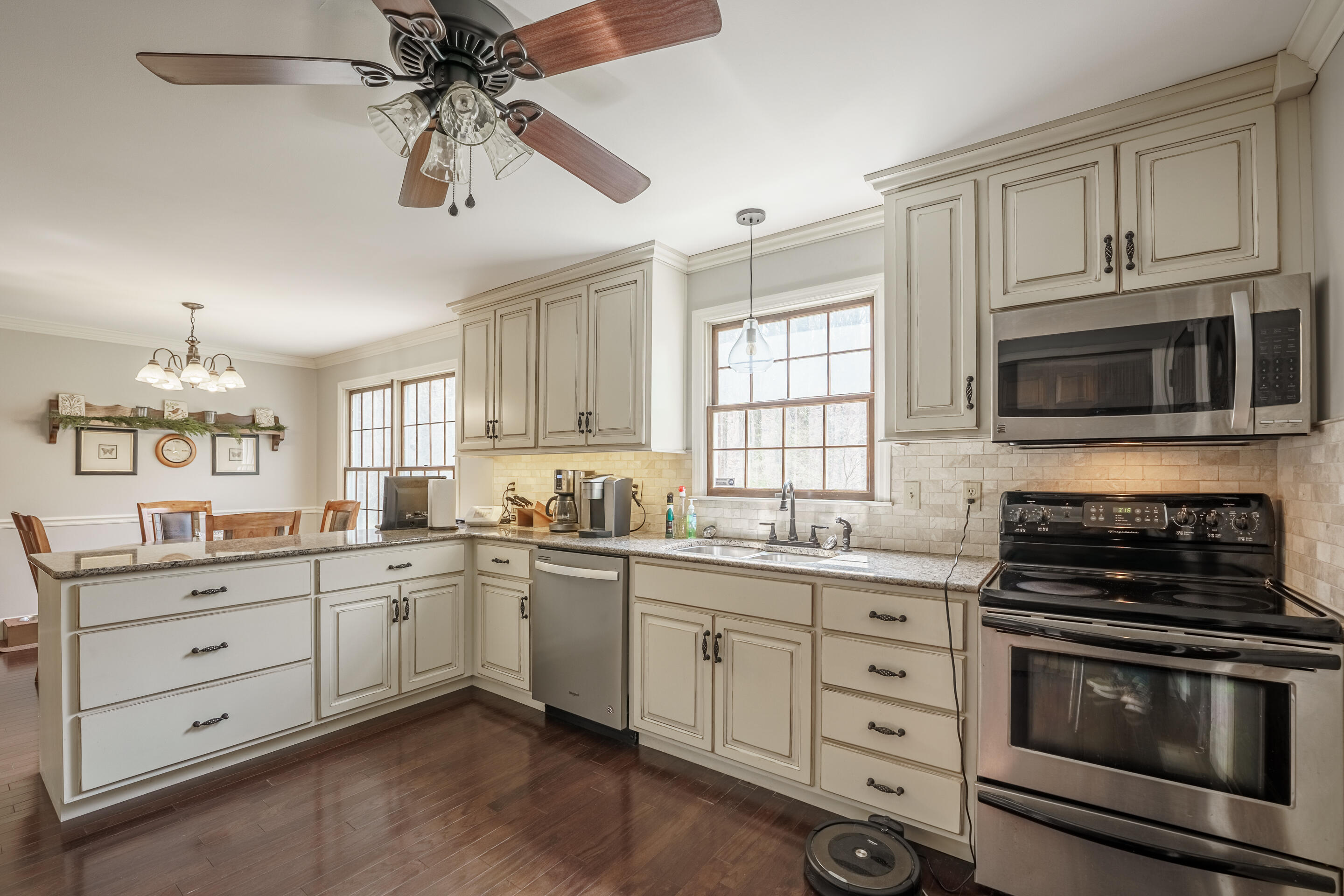 410 Craighead Road Madisonville, TN 37354 - Photo 8 of 33 kitchen 2
