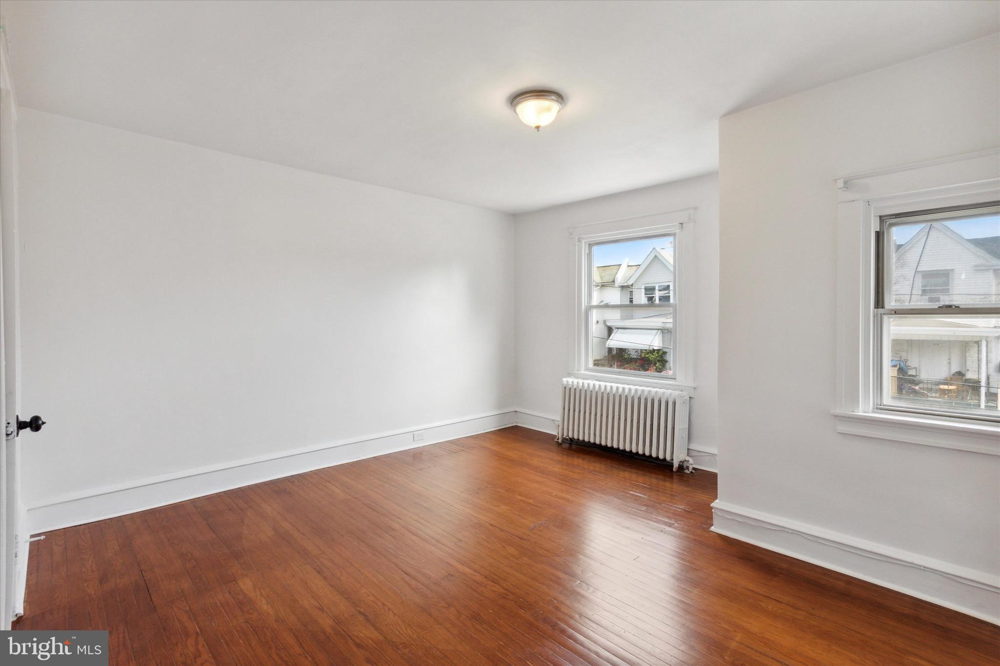 374 Wembly Road Upper Darby, PA 19082 - Photo 14 of 28 FRONT BEDROOM