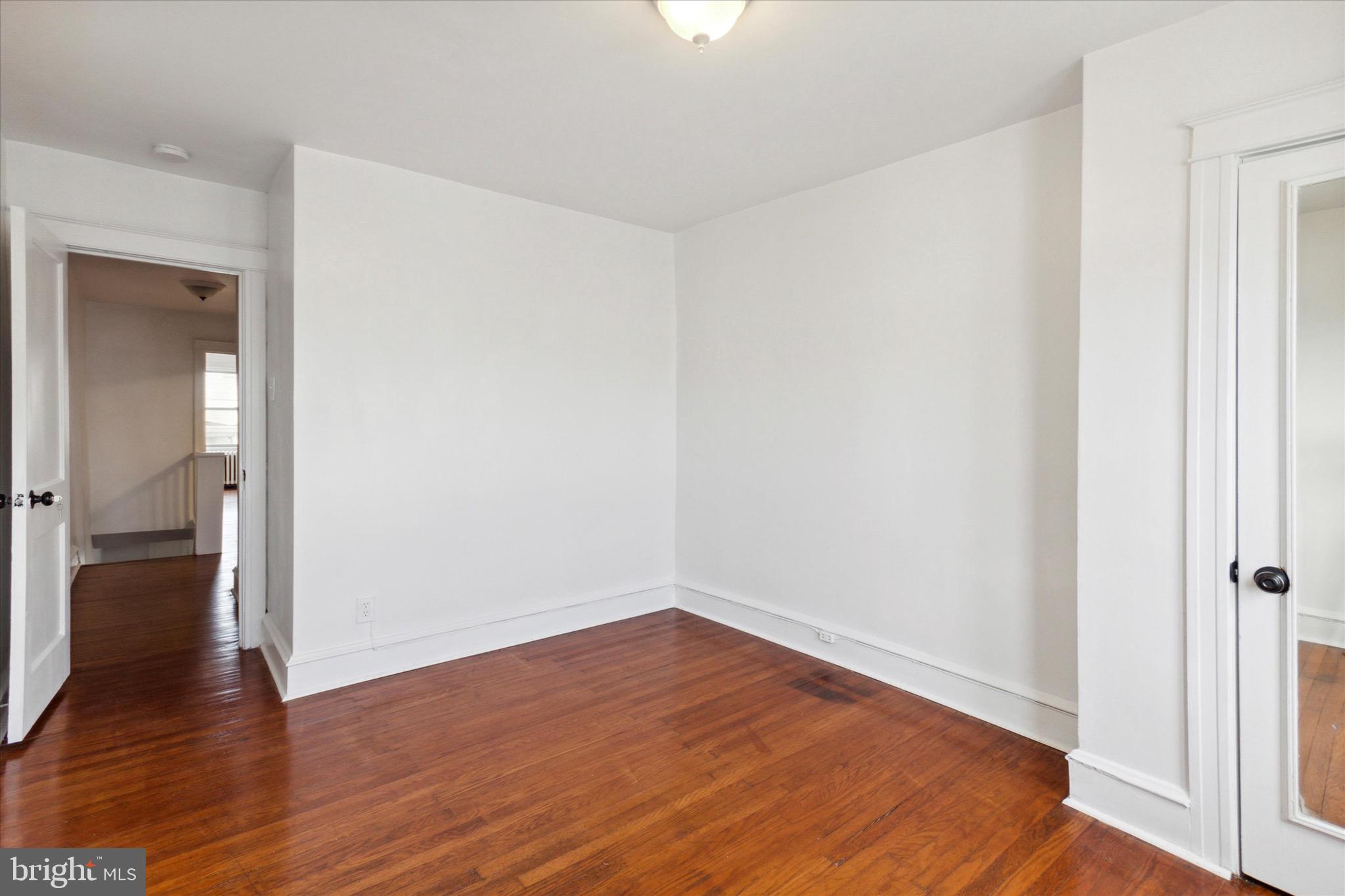 374 Wembly Road Upper Darby, PA 19082 - Photo 18 of 28 BACK BEDROOM