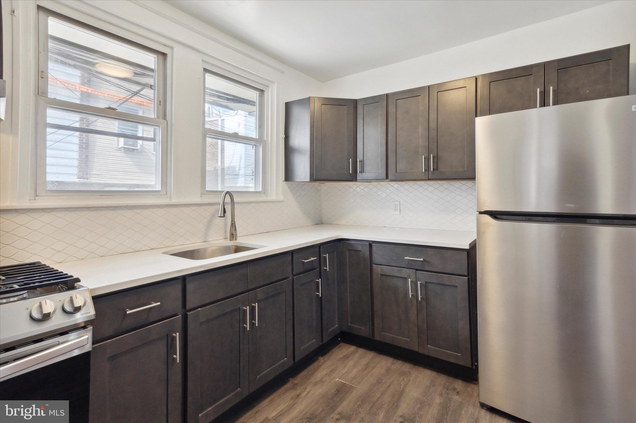 374 Wembly Road Upper Darby, PA 19082 - Photo 9 of 28