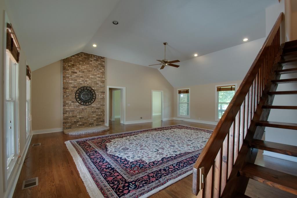 7155 Kingston Road Fairview, TN 37062 - Photo 4 of 6 a view of an entryway