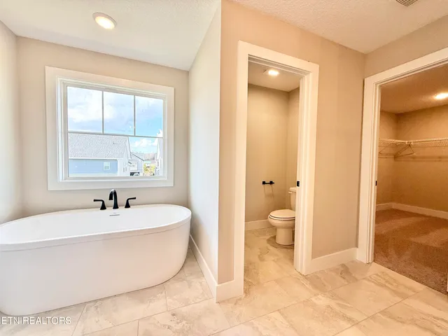 $476,725 | 3209 Song Sparrow Drive, Maryville, TN 37803