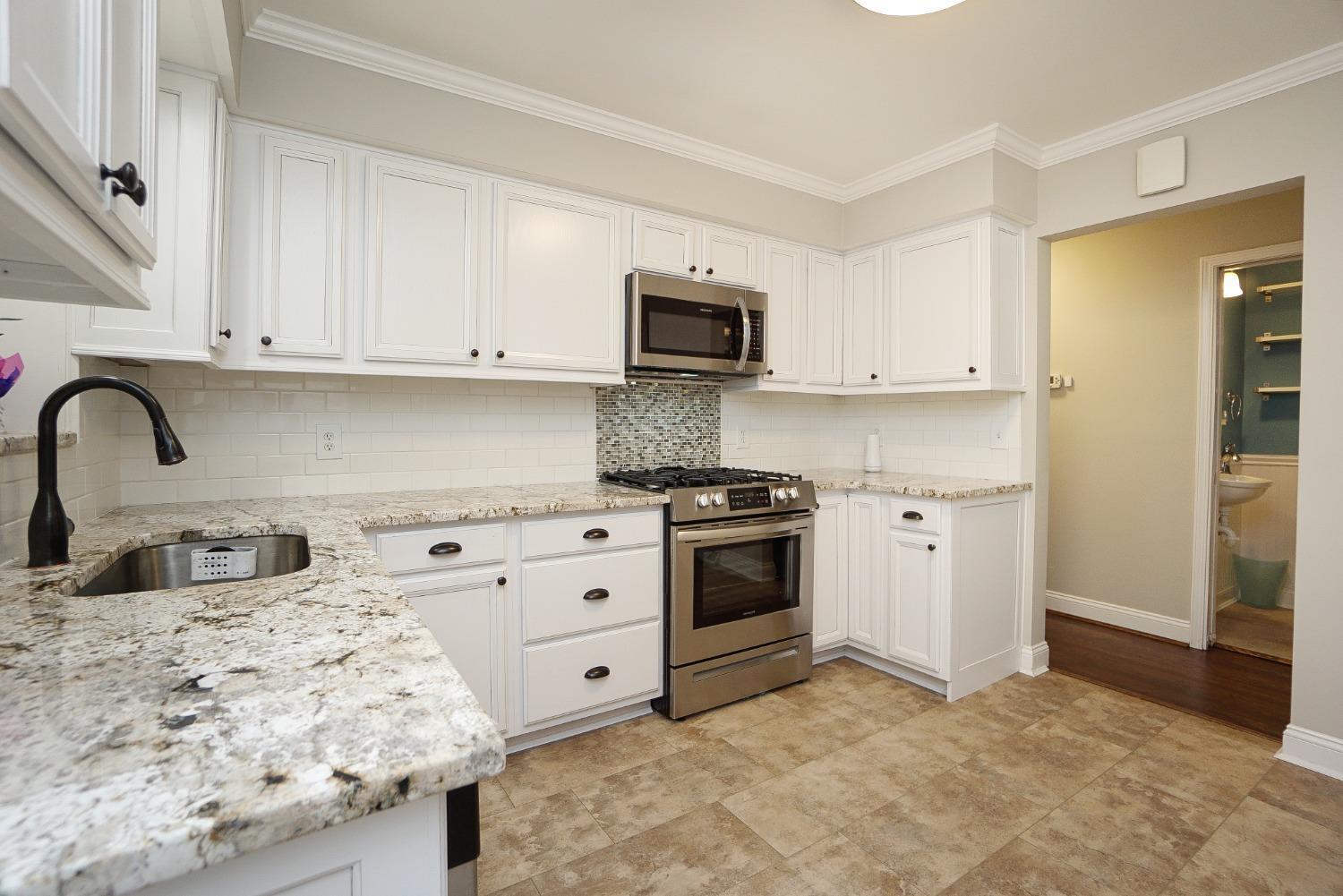 8420 Pine Road Cincinnati, OH 45236 - Photo 10 of 30 Gallery Image 10