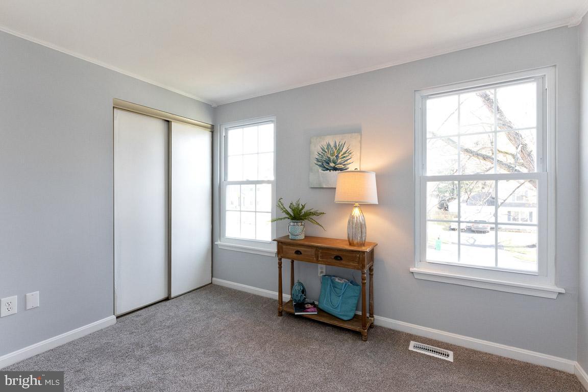 203 Rabbitt Road Gaithersburg, MD 20878 - Photo 29 of 47 Bedroom 2