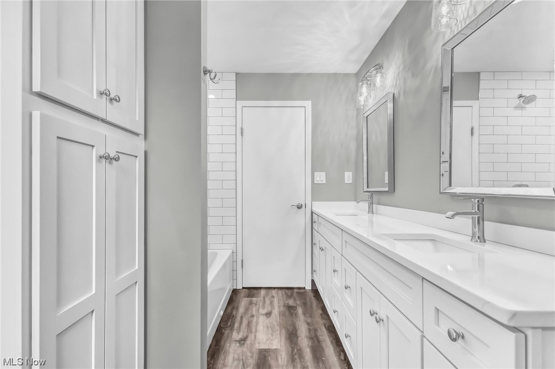 18230 Egbert Road Walton Hills, OH 44146 - Photo 19 of 34 Main Bathroom with plenty of cabinet space