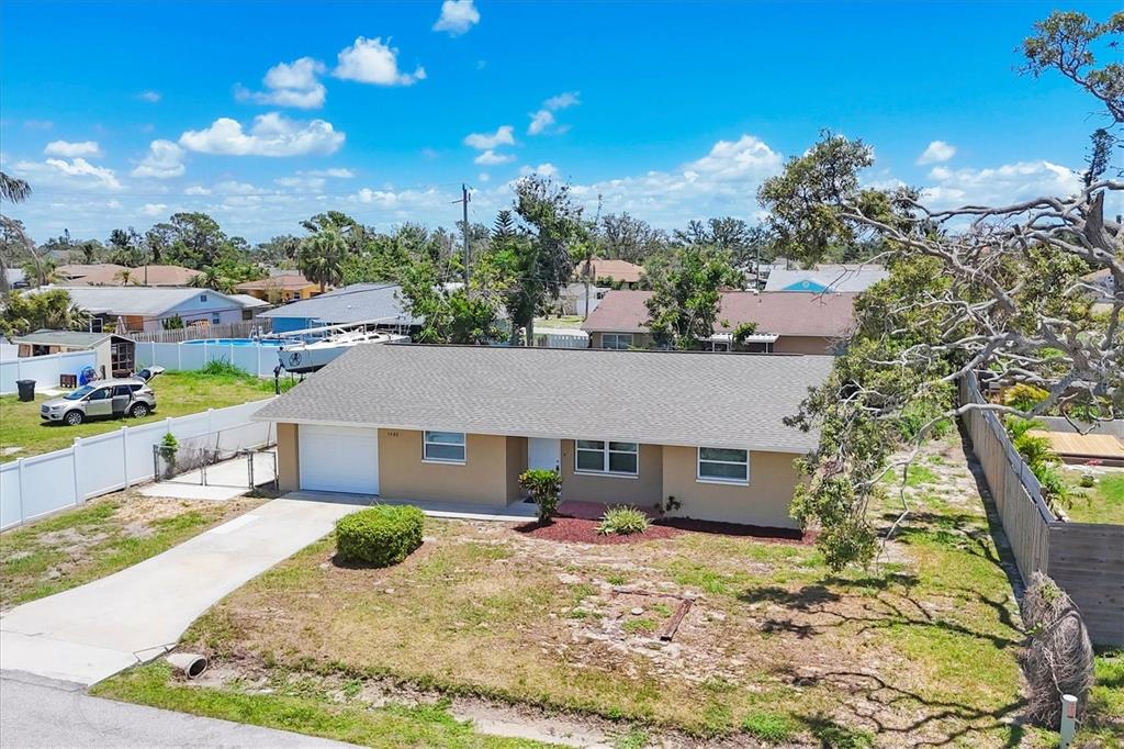 1533 Olympia Road Venice, FL 34293 - Photo 4 of 42 Gallery Image 4