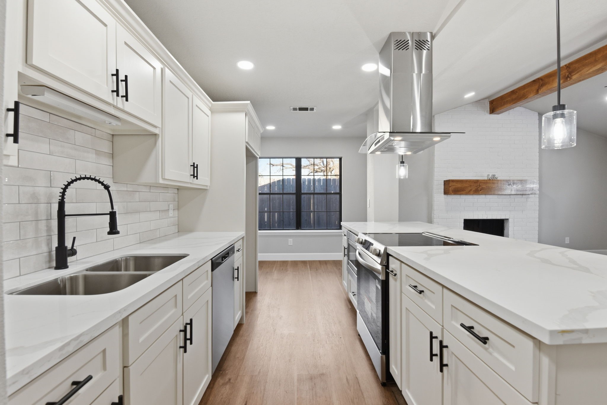 17530 Compass Rose Circle Crosby, TX 77532 - Photo 7 of 37