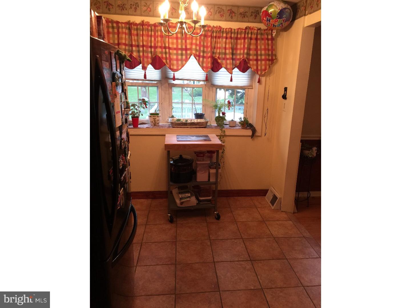 12428 Sweet Briar Road Philadelphia, PA 19154 - Photo 8 of 25 Gallery Image 8