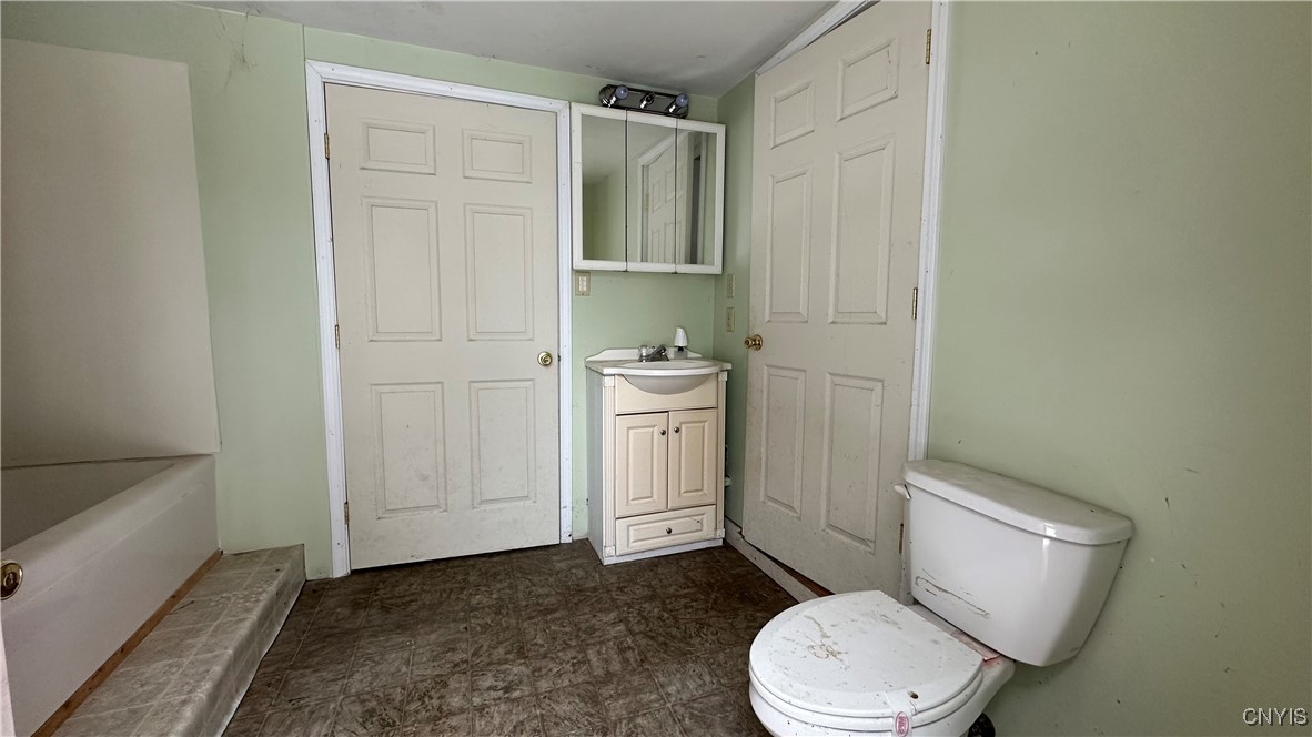 833 County Rte 14 Granby, NY 13069 - Photo 4 of 22