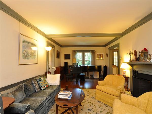 11 Owaisa Road Newton, MA 02468 - Photo 4 of 23