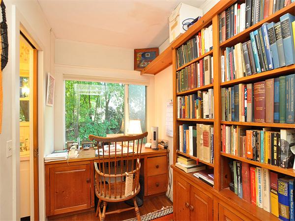 11 Owaisa Road Newton, MA 02468 - Photo 9 of 23