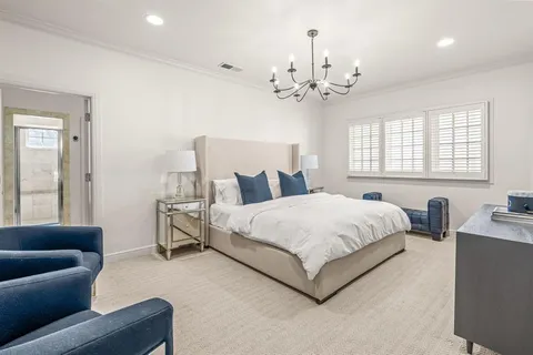 $650,000 | 3719 West 4th Street, Fort Worth, TX 76107