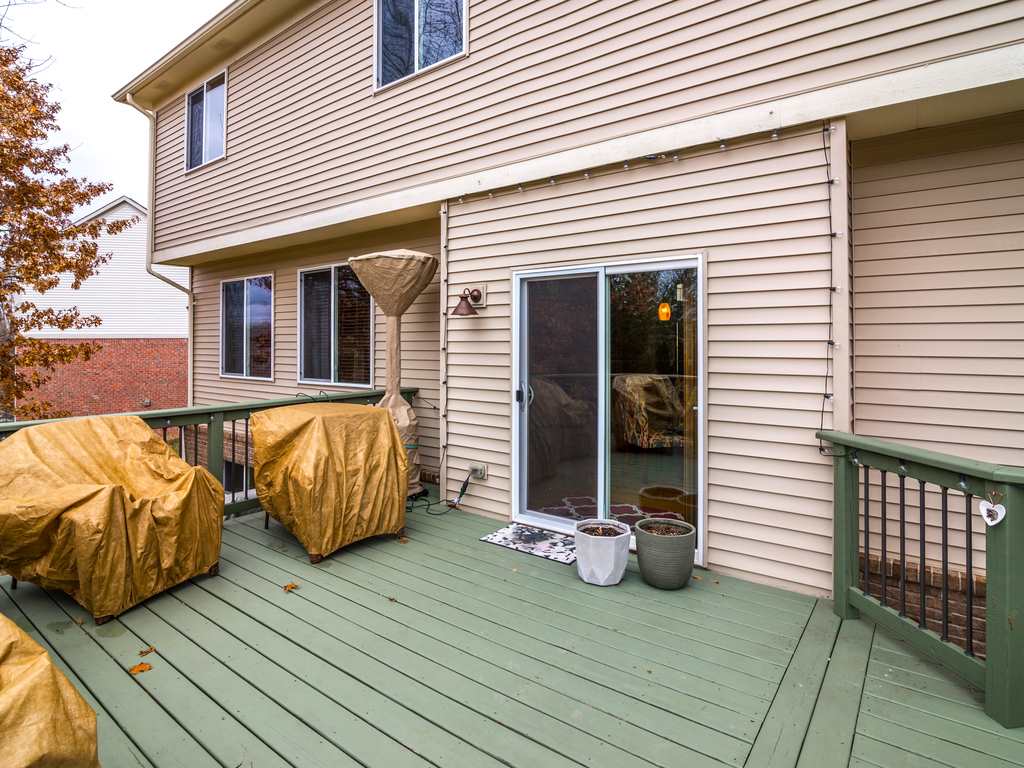 131 Spruce Lane Rochester, MI 48307 - Photo 38 of 47 Deck