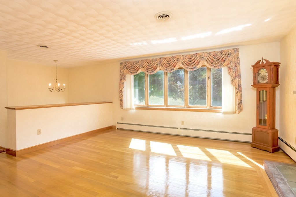 34 Alexander Road Braintree, MA 02184 - Photo 7 of 26 Gallery Image 7
