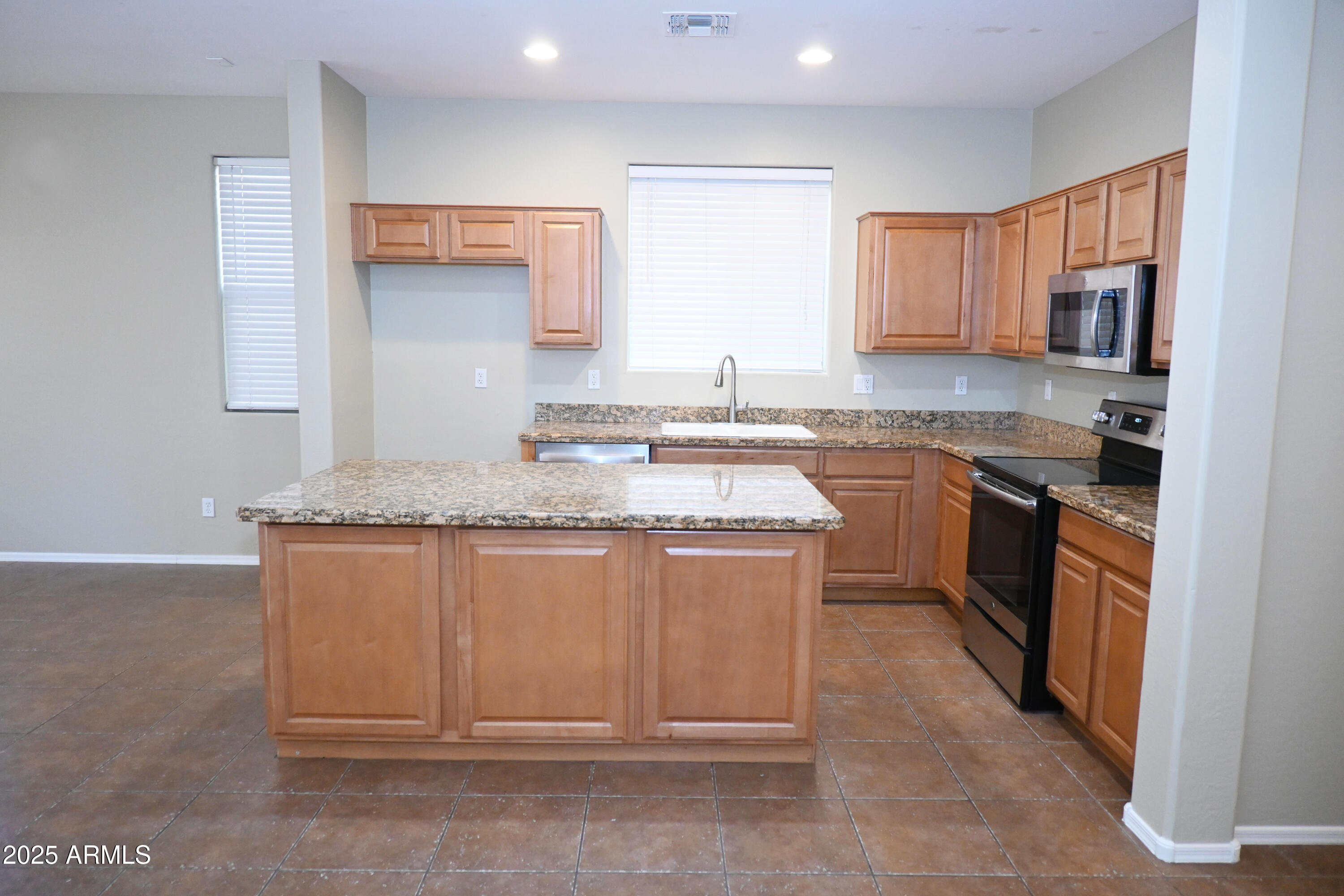 4114 South Sawmill Road Gilbert, AZ 85297 - Photo 11 of 42 Kitchen1
