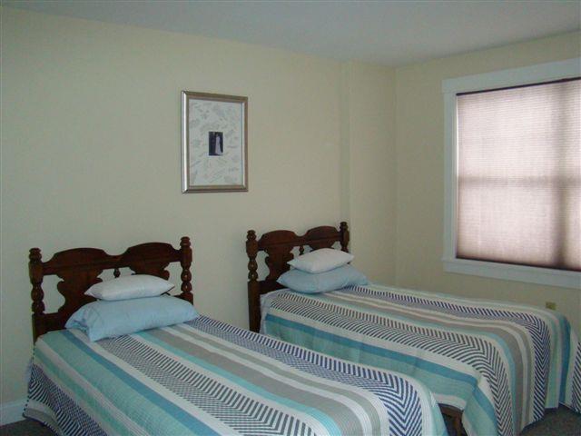 1022 North Ridge Road, Unit 1022 Carrabassett Valley, ME 04947 - Photo 16 of 27 Upstairs bedroom