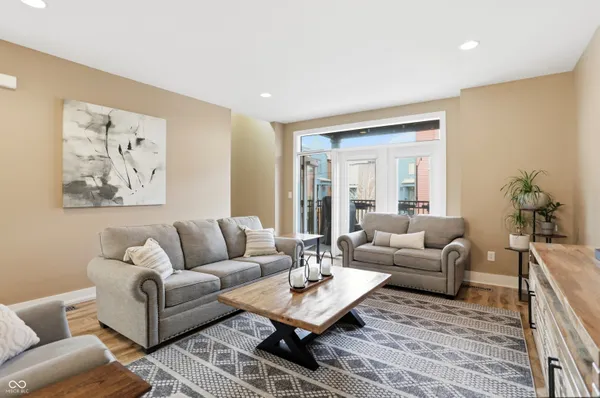 $527,000 | 609 Pomeroy Street, Indianapolis, IN 46202