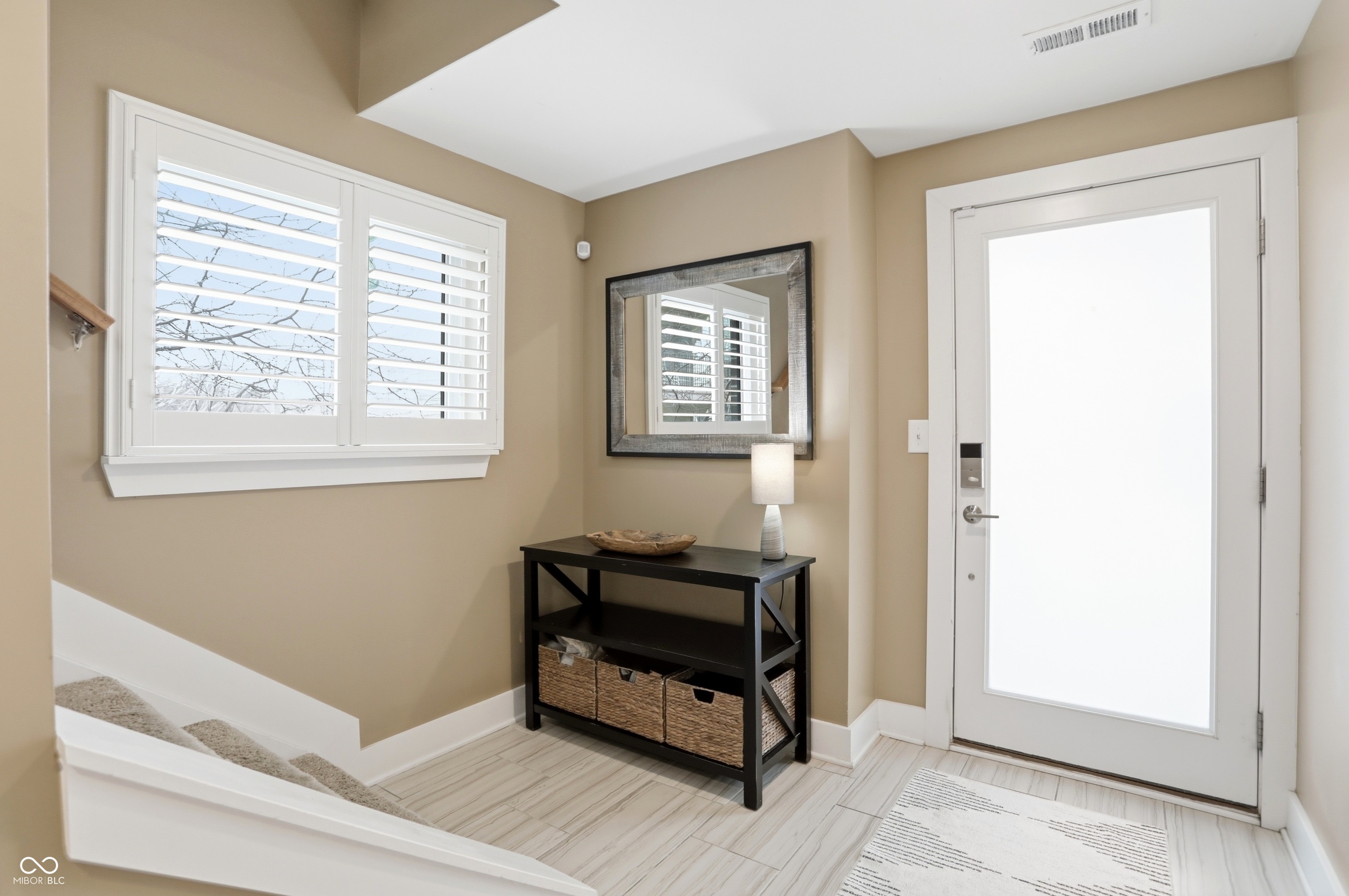 609 Pomeroy Street Indianapolis, IN 46202 - Photo 5 of 51