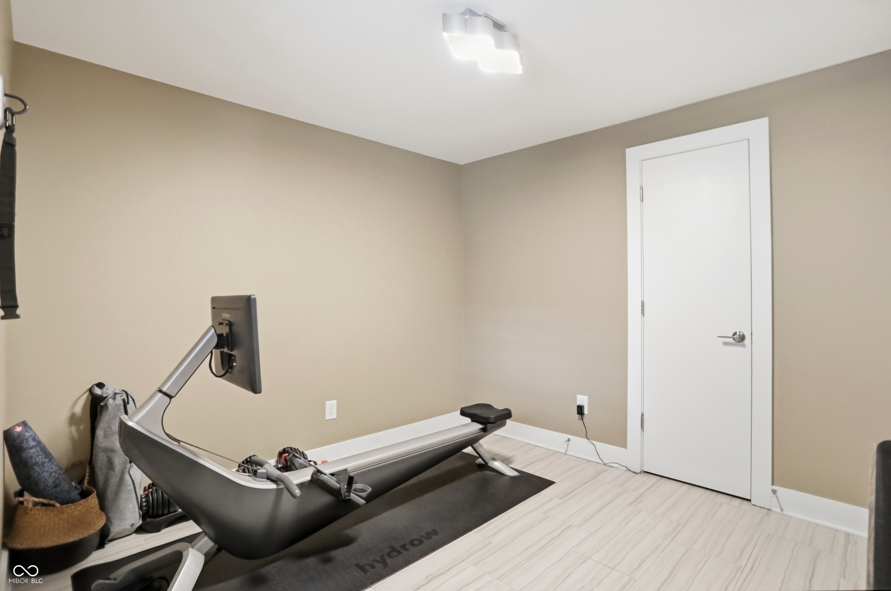 609 Pomeroy Street Indianapolis, IN 46202 - Photo 9 of 51