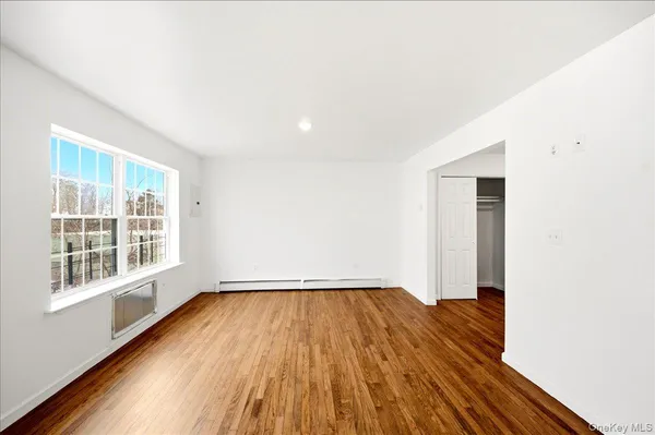 $4,200 | 82 Morningside Avenue, Unit 1, Yonkers, NY 10703