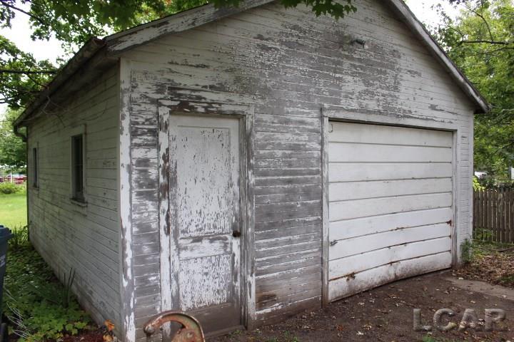 205 Jackson Street Clinton, MI 49236 - Photo 12 of 17 31265905-11.JPG