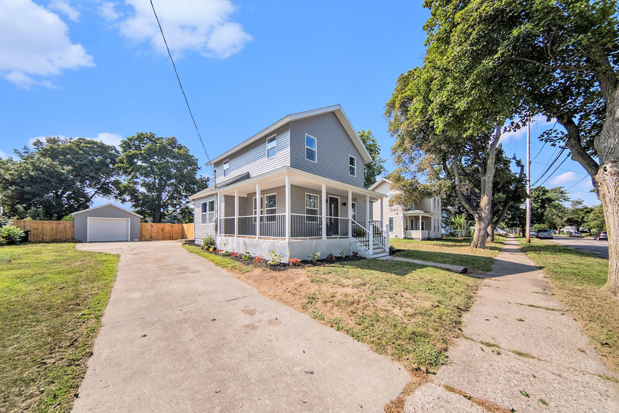 910 Backus Street Jackson, MI 49202 - Photo 2 of 14 019_file_173