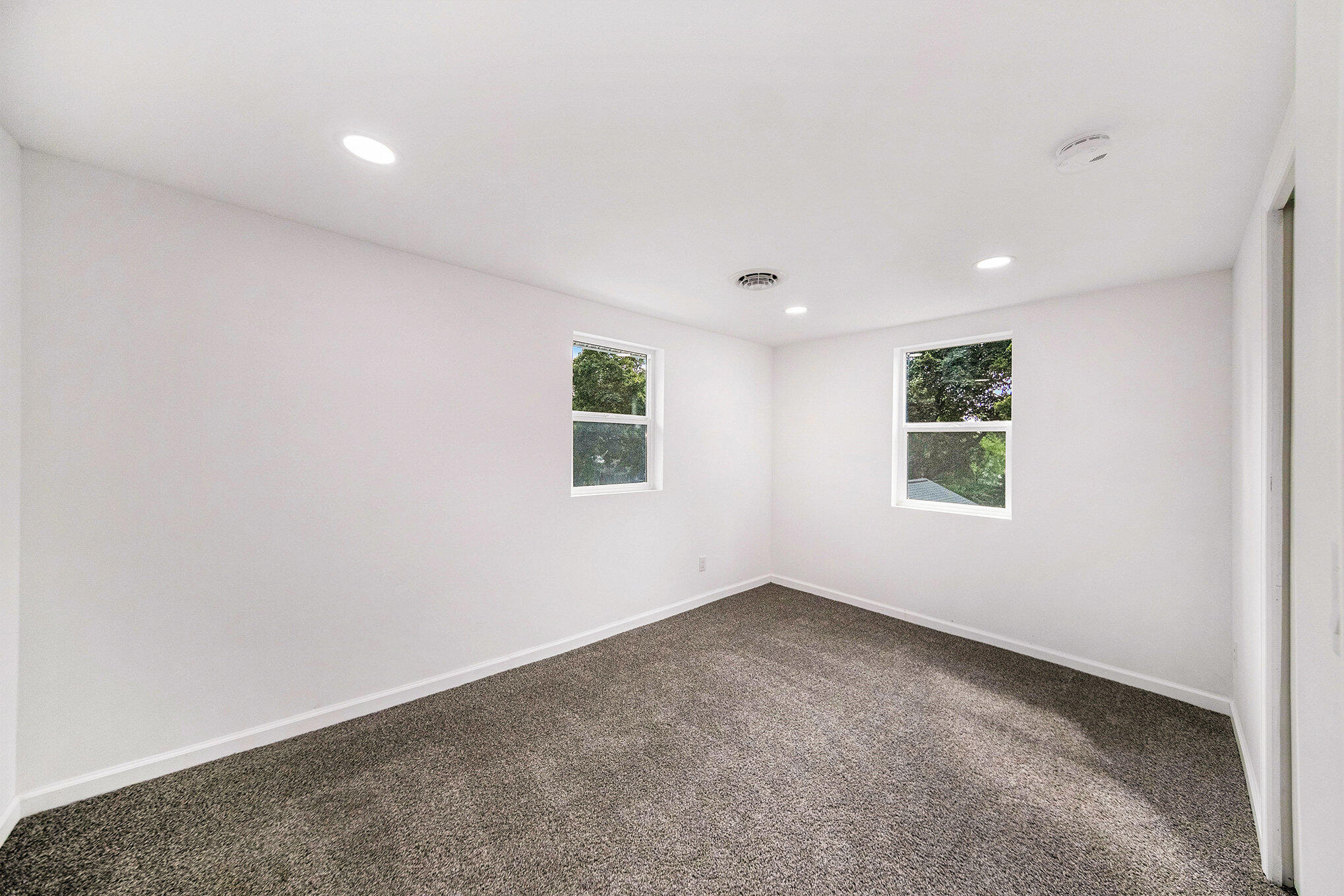 910 Backus Street Jackson, MI 49202 - Photo 5 of 14 013_file_55