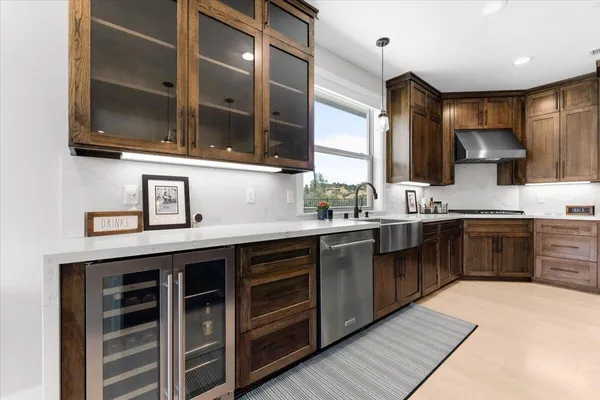 $695,000 | 16520 Blarney Lane, Redding, CA 96001