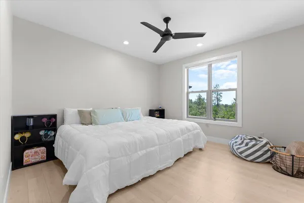 $695,000 | 16520 Blarney Lane, Redding, CA 96001