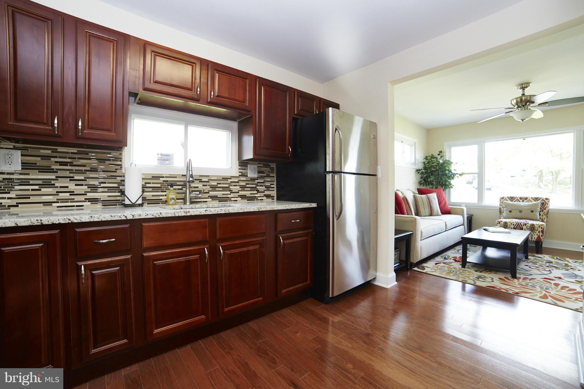 9230 Avondale Road Baltimore, MD 21234 - Photo 7 of 30 Kitchen