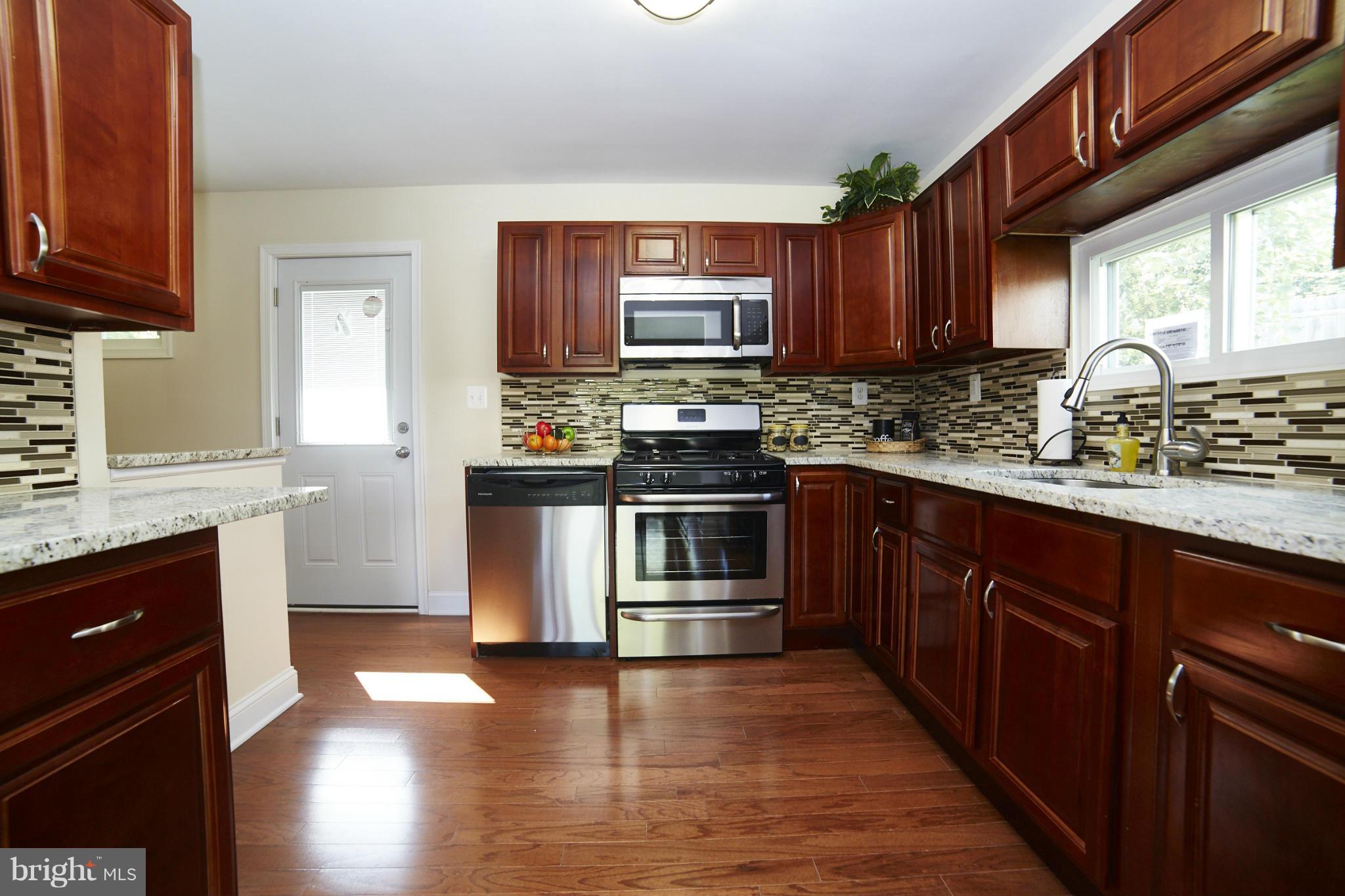 9230 Avondale Road Baltimore, MD 21234 - Photo 8 of 30 Kitchen