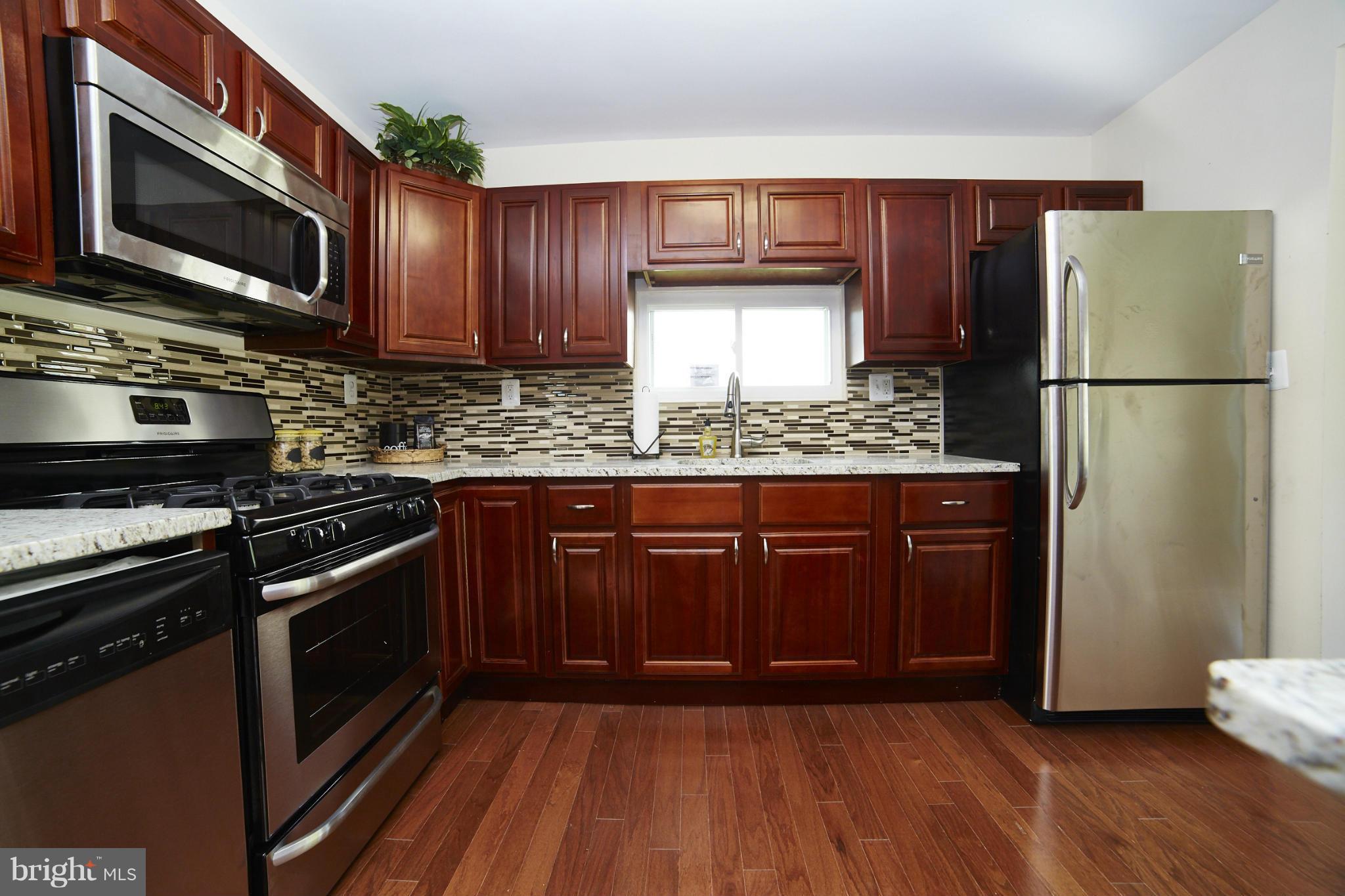 9230 Avondale Road Baltimore, MD 21234 - Photo 9 of 30 Kitchen