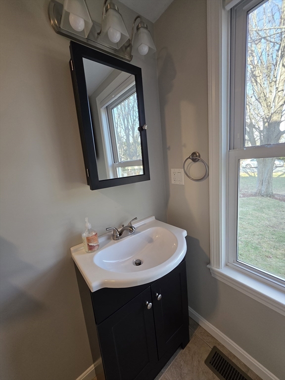 284 School Street, Unit 1 Whitman, MA 02382 - Photo 16 of 30