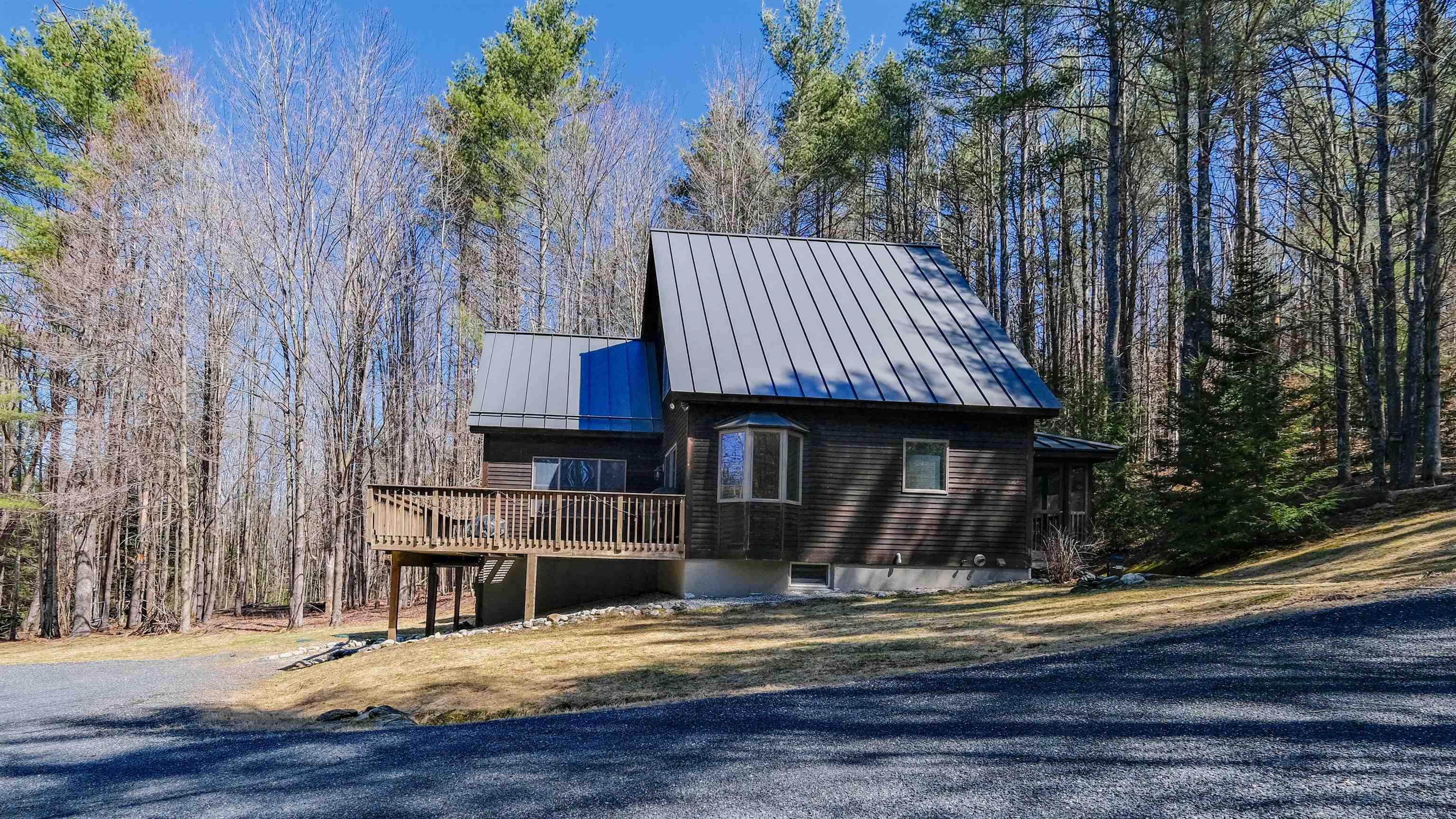 48 Holly Lane Ludlow, VT 05149 - Photo 4 of 41