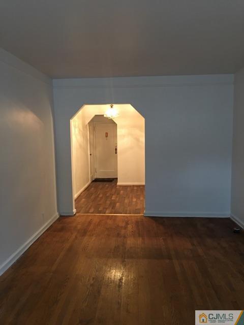975 Teaneck Road, Unit 1B Teaneck, NJ 07666 - Photo 3 of 6 Gallery Image 3