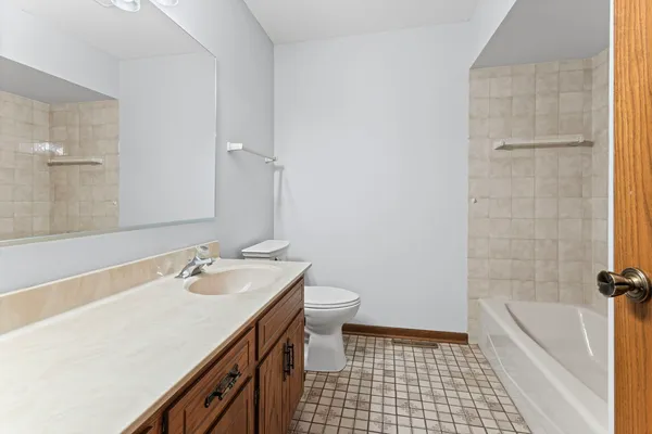 $272,000 | 15607 Petunia Court, Unit 29, Orland Park, IL 60462