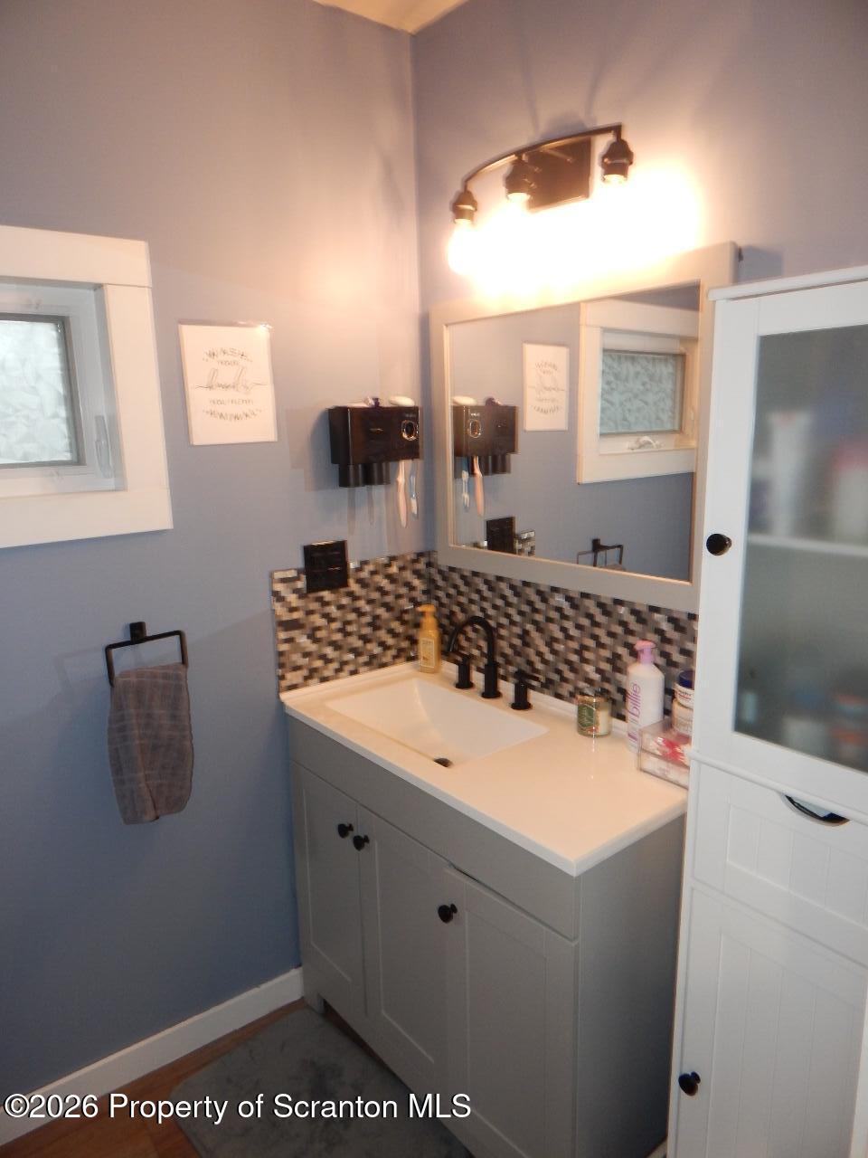 413 Delaware Street Jessup, PA 18434 - Photo 16 of 31 DSCN5906