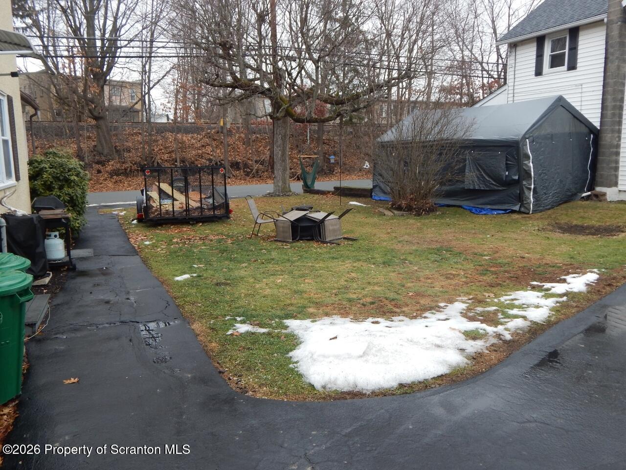 413 Delaware Street Jessup, PA 18434 - Photo 6 of 31 DSCN5930