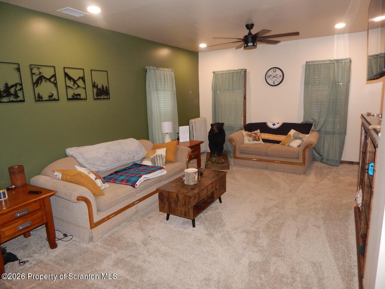 413 Delaware Street Jessup, PA 18434 - Photo 8 of 31 DSCN5898