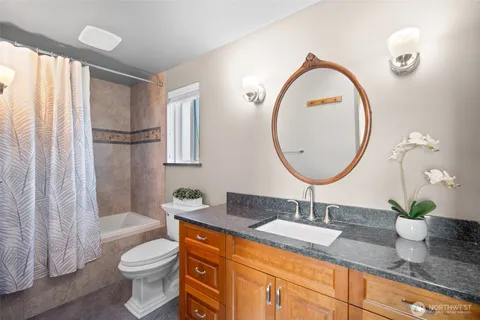 $1,050,000 | 8037 Chinook Way, Blaine, WA 98230