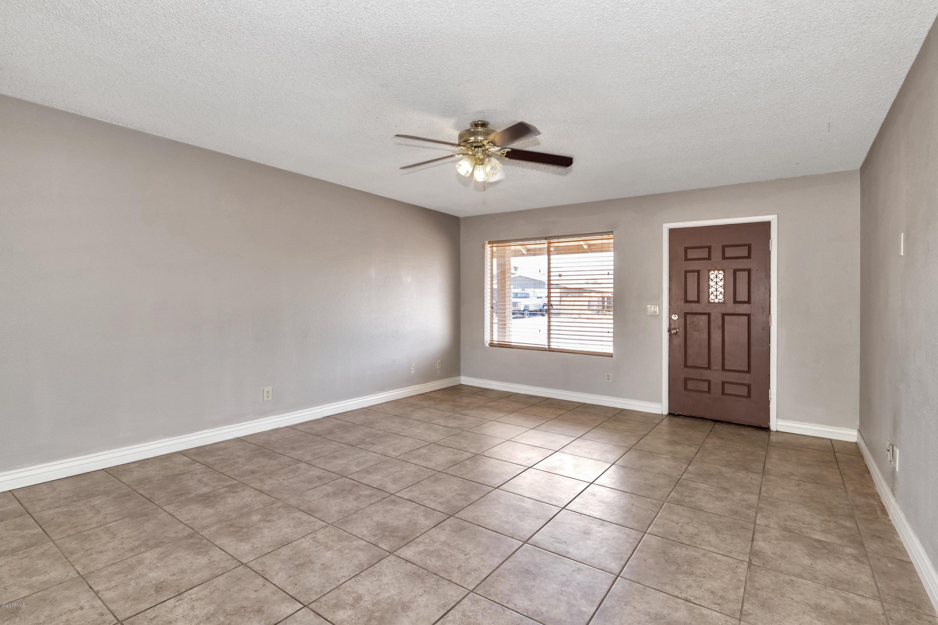 2242 South Belair Road Apache Junction, AZ 85119 - Photo 27 of 31 Great Room