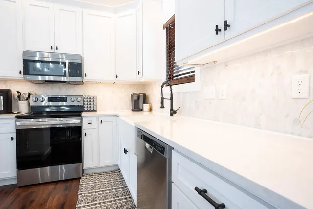 $489,900 | 1043 John Street, West Salem, WI 54669