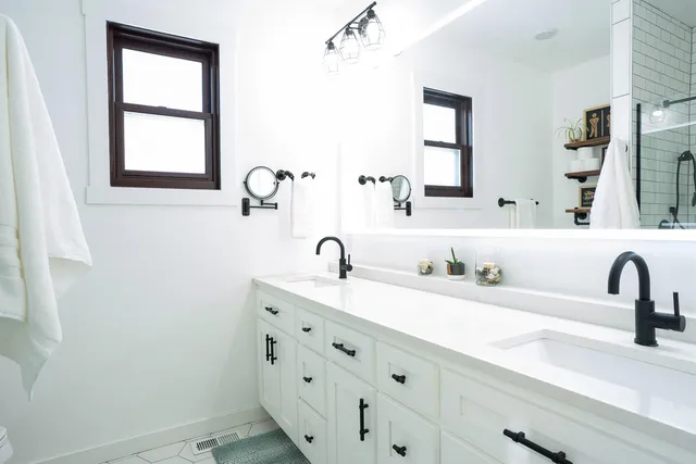 $489,900 | 1043 John Street, West Salem, WI 54669