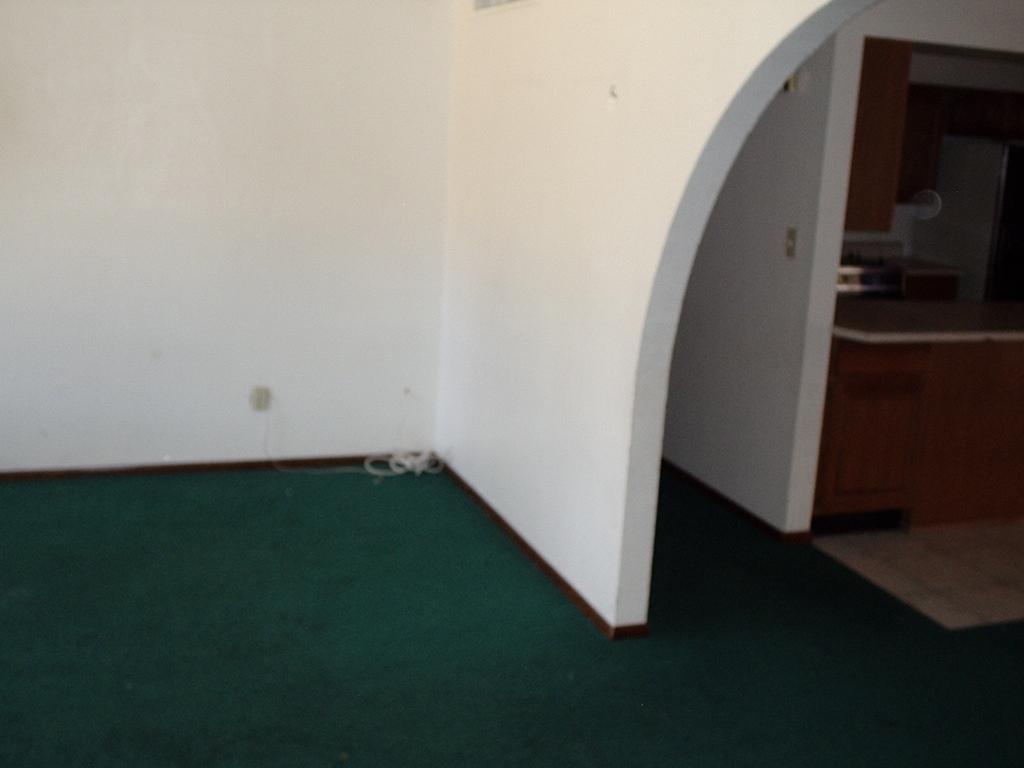 3827 West Ocotillo Road Phoenix, AZ 85019 - Photo 3 of 10 living room