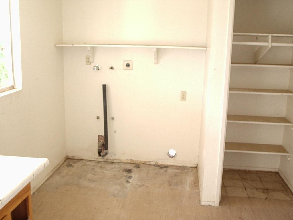 3827 West Ocotillo Road Phoenix, AZ 85019 - Photo 10 of 10 laundry and storage
