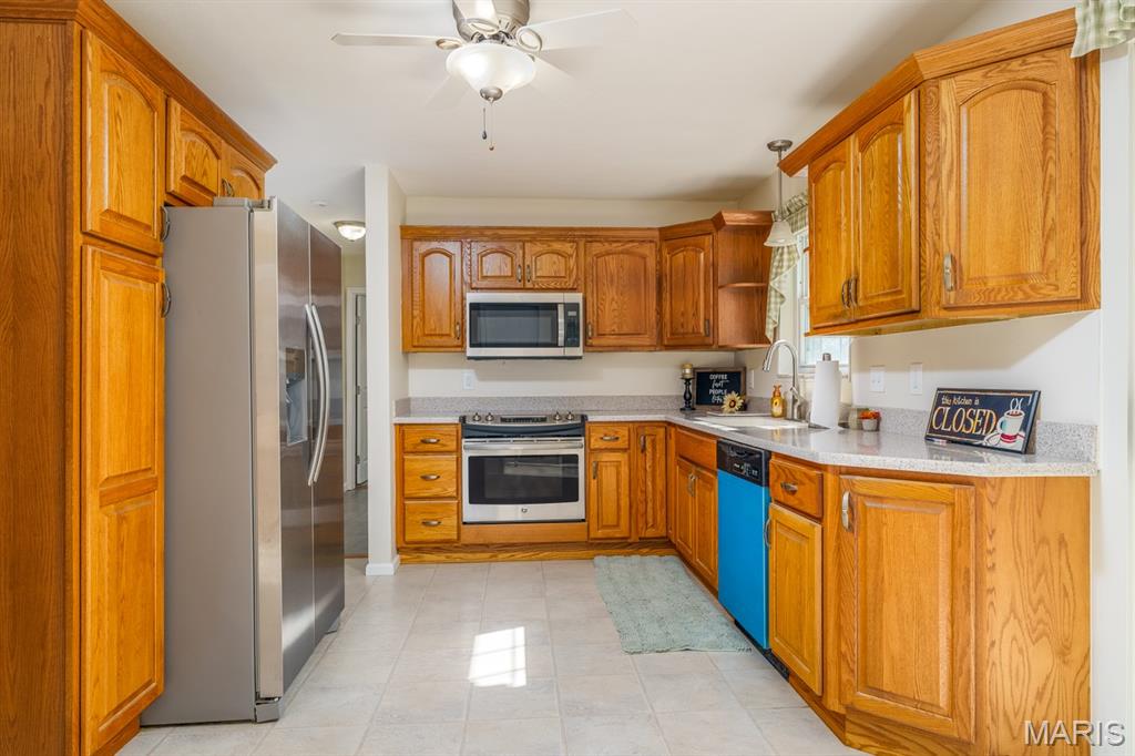 2336 Emert Avenue Granite City, IL 62040 - Photo 16 of 44
