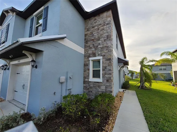 $2,300 | 14331 Easy Goer Street, Ruskin, FL 33573