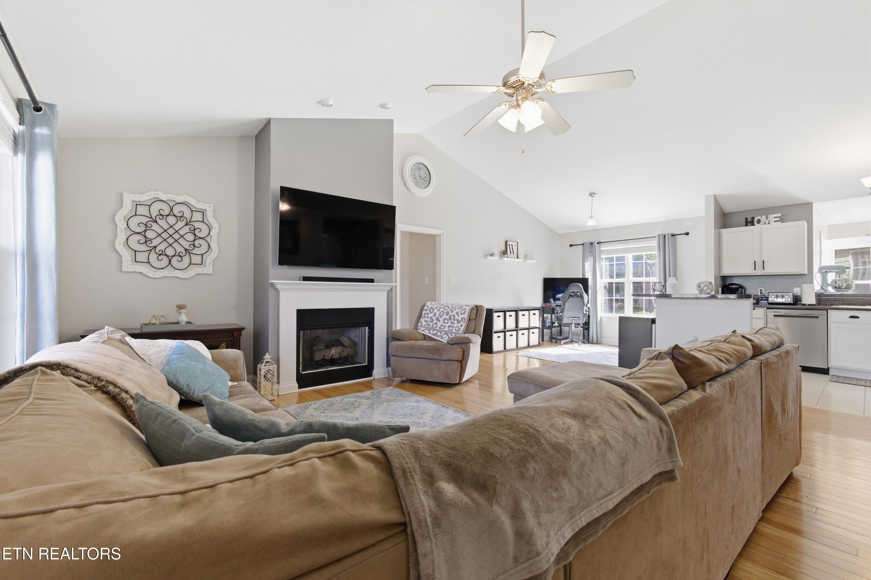 8429 Wade Crest Lane Powell, TN 37849 - Photo 14 of 52 1N9A3114